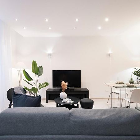 Easylife - Splendido Bilocale San Babila Duomo Apartment Milan Exterior photo